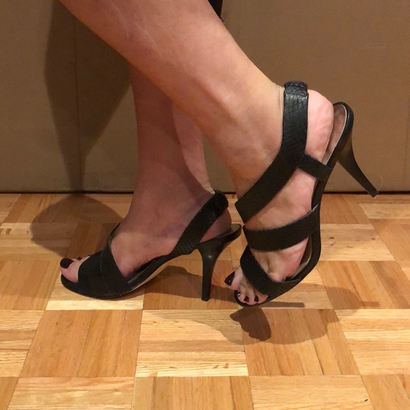 Michael Kors slingback sandals - Picture 5 of 5